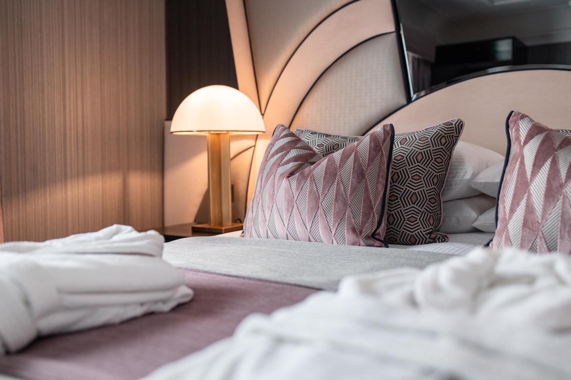 No.4 Carlton Hotell Southampton Eksteriør bilde